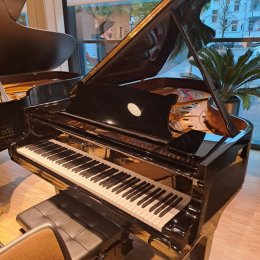 Steinway & Sons B-211 von 1991 in Zwart glimmend